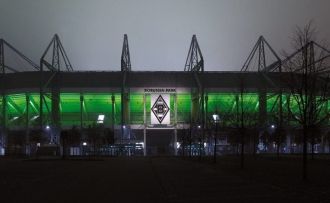 Подсветка на стадионе Боруссия Парк.