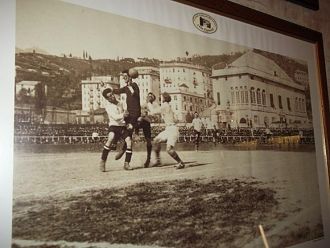 В 1934 стадион принимал матч между сборн