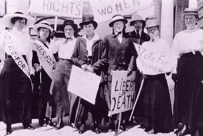 1910 год, учреждение Международного женского дня